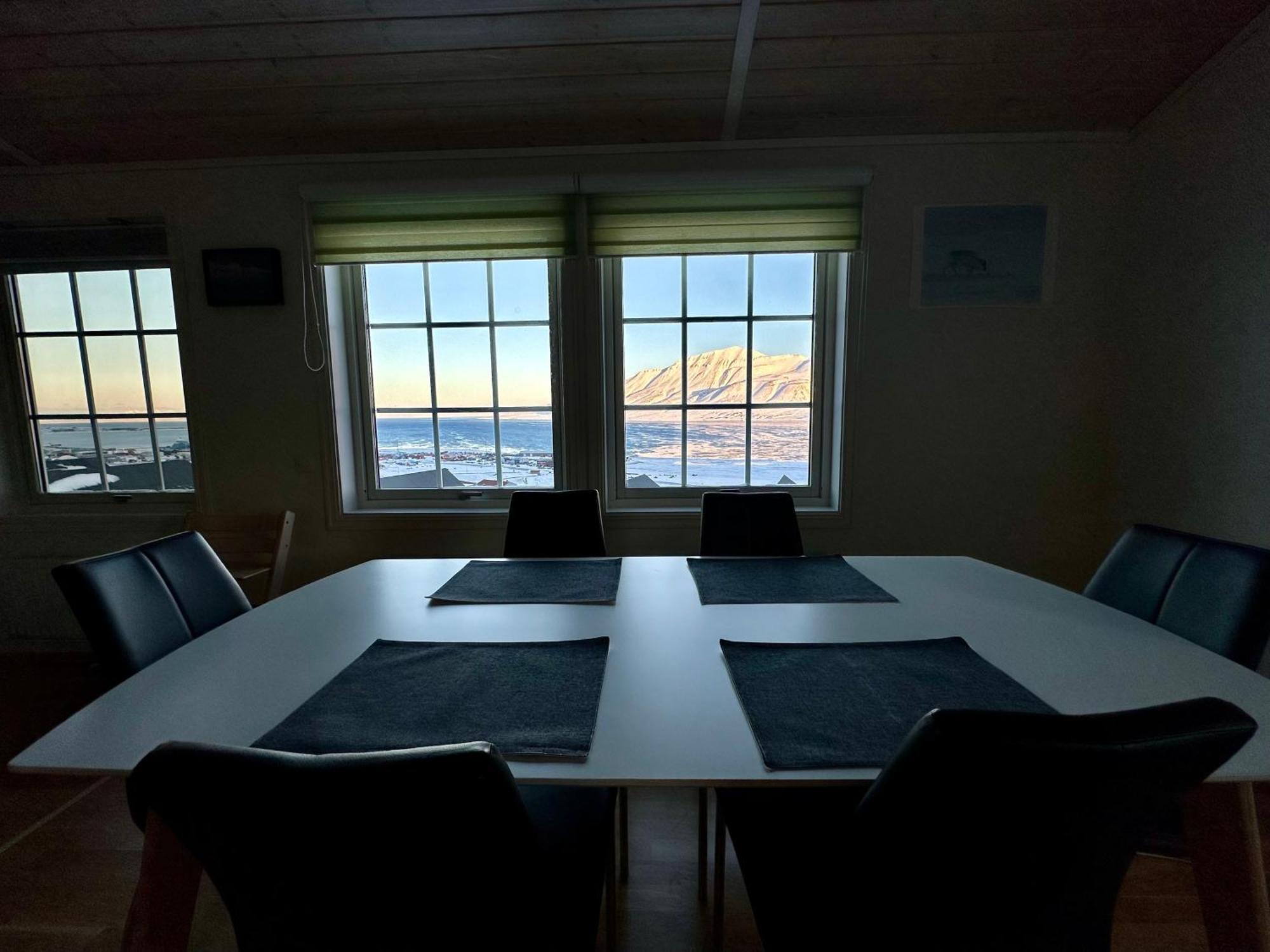 Haugen Pensjonat Svalbard Longyearbyen Kamer foto