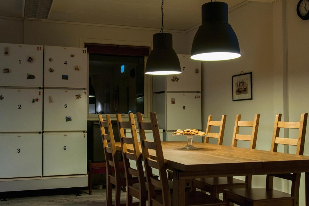 Haugen Pensjonat Svalbard Longyearbyen Buitenkant foto